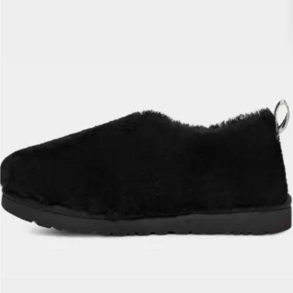 Ugg Classic Comfy Bootie- Black - Picture 2 of 11